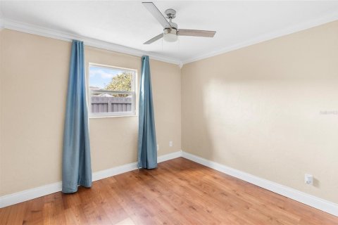 House in Largo, Florida 3 bedrooms, 171.87 sq.m. № 2314620 - photo 21