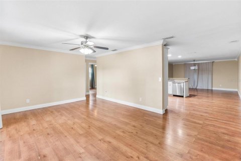House in Largo, Florida 3 bedrooms, 171.87 sq.m. № 2314620 - photo 4