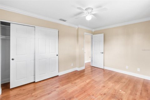 House in Largo, Florida 3 bedrooms, 171.87 sq.m. № 2314620 - photo 19