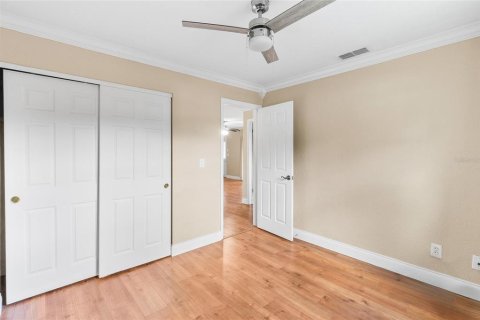 House in Largo, Florida 3 bedrooms, 171.87 sq.m. № 2314620 - photo 22