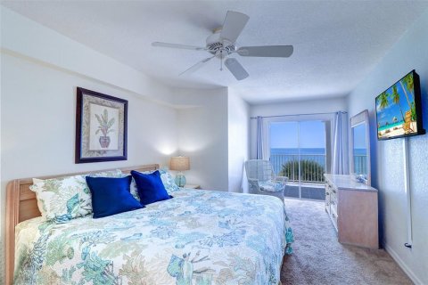 Condo in Indian Rocks Beach, Florida, 2 bedrooms  № 1899691 - photo 17