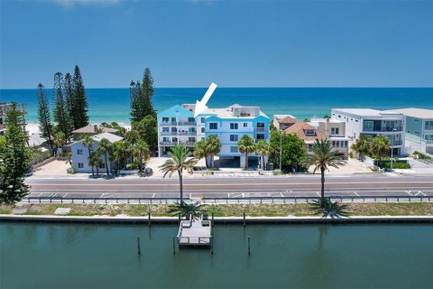 Condo in Indian Rocks Beach, Florida, 2 bedrooms  № 1899691 - photo 5