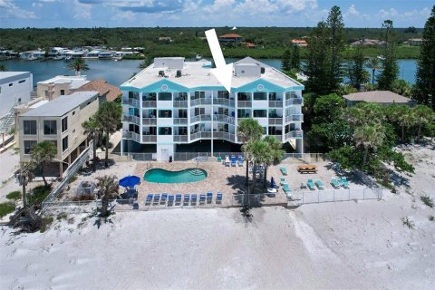 Condo in Indian Rocks Beach, Florida, 2 bedrooms  № 1899691 - photo 6