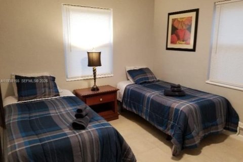 Appartement à louer à Hollywood, Floride: 2 chambres, 159.05 m2 № 1995847 - photo 14
