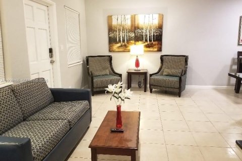 Appartement à louer à Hollywood, Floride: 2 chambres, 159.05 m2 № 1995847 - photo 9