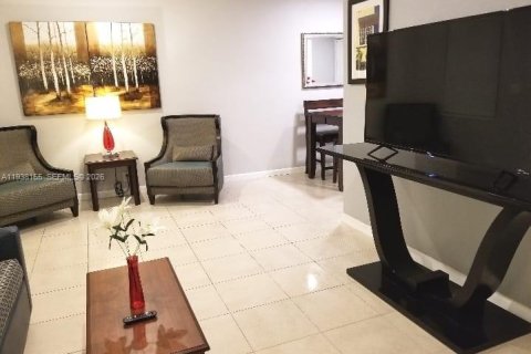 Appartement à louer à Hollywood, Floride: 2 chambres, 159.05 m2 № 1995847 - photo 13