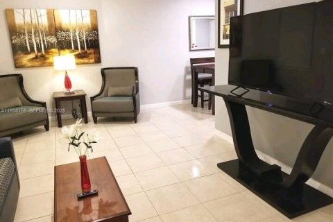 Appartement à louer à Hollywood, Floride: 2 chambres, 159.05 m2 № 1995847 - photo 7