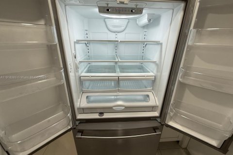 Condo in Davie, Florida, 2 bedrooms  № 1973084 - photo 11