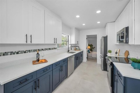 Casa en venta en Palm Harbor, Florida, 4 dormitorios, 212 m2 № 1801944 - foto 15