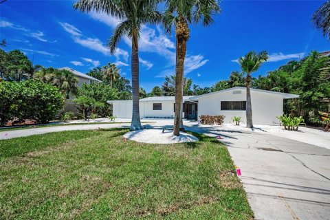 Casa en venta en Palm Harbor, Florida, 4 dormitorios, 212 m2 № 1801944 - foto 3