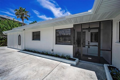 Casa en venta en Palm Harbor, Florida, 4 dormitorios, 212 m2 № 1801944 - foto 8