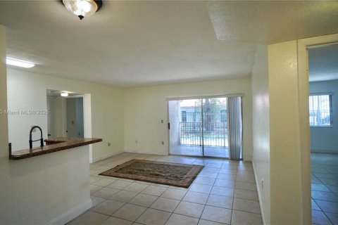 Condominio en venta en Miami, Florida, 3 dormitorios, 91.69 m2 № 1980168 - foto 18