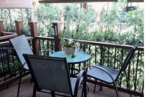 Condominio en venta en Hialeah, Florida, 2 dormitorios, 96.43 m2 № 2025650 - foto 18