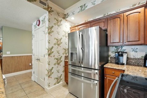 Condo in Daytona Beach Shores, Florida, 3 bedrooms  № 2100967 - photo 13