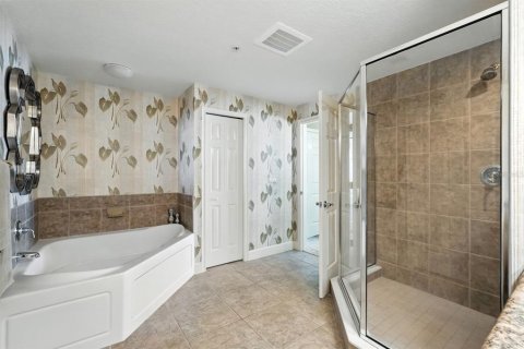 Condo in Daytona Beach Shores, Florida, 3 bedrooms  № 2100967 - photo 23