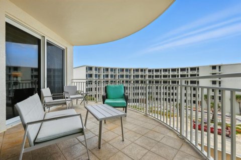Condo in Daytona Beach Shores, Florida, 3 bedrooms  № 2100967 - photo 2