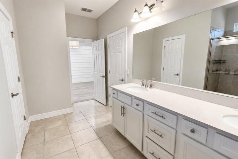 Casa en venta en Riverview, Florida, 6 dormitorios, 378.39 m2 № 2207242 - foto 18