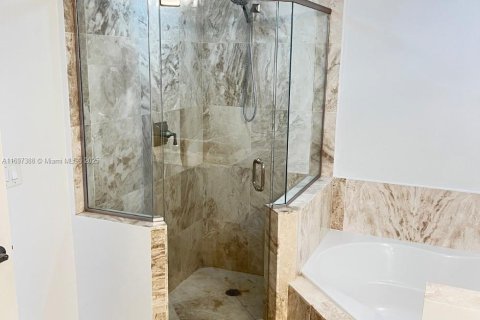 Снять в аренду кондоминиум в Плантация, Флорида 2 спальни, 124.02м2, № 1958404 - фото 15