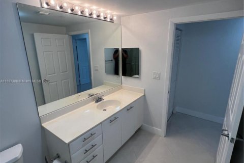 Снять в аренду кондоминиум в Плантация, Флорида 2 спальни, 124.02м2, № 1958404 - фото 19