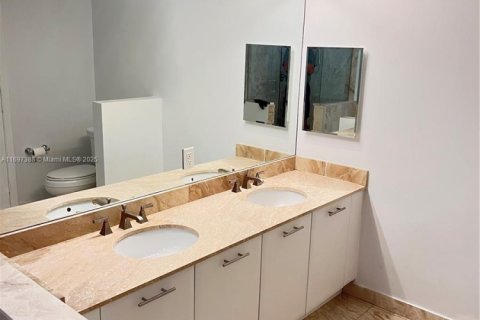 Снять в аренду кондоминиум в Плантация, Флорида 2 спальни, 124.02м2, № 1958404 - фото 14