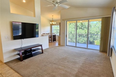 Condo in Venice, Florida, 2 bedrooms  № 2113221 - photo 8