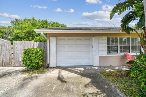 Casa en venta en Fern Park, Florida, 2 dormitorios, 78.97 m2 № 1909961 - foto 4