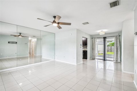 Casa en venta en Fern Park, Florida, 2 dormitorios, 78.97 m2 № 1909961 - foto 8