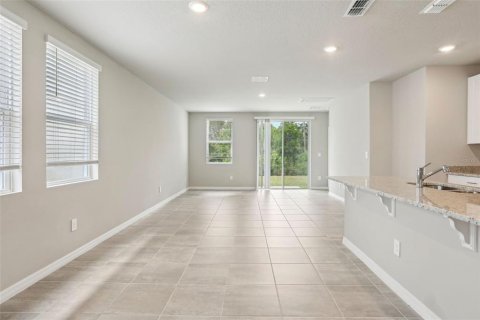 House in Plant City, Florida 4 bedrooms, 201.41 sq.m. № 1578202 - photo 6