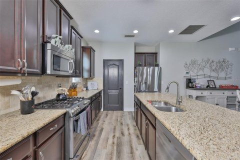 Villa ou maison à vendre à Tampa, Floride: 4 chambres, 253.9 m2 № 2225486 - photo 13