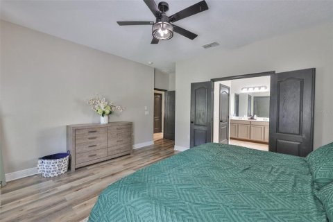 Villa ou maison à vendre à Tampa, Floride: 4 chambres, 253.9 m2 № 2225486 - photo 18