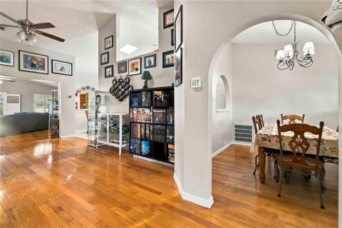 Villa ou maison à vendre à Cocoa, Floride: 3 chambres, 188.59 m2 № 2418994 - photo 5