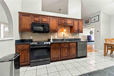 Villa ou maison à vendre à Cocoa, Floride: 3 chambres, 188.59 m2 № 2418994 - photo 11