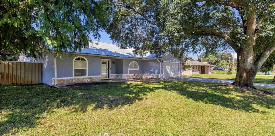 Villa ou maison à Cocoa, Floride 3 chambres, 188.59 m2 № 2418994