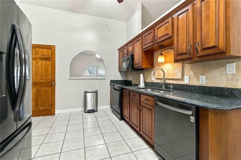 Villa ou maison à vendre à Cocoa, Floride: 3 chambres, 188.59 m2 № 2418994 - photo 10