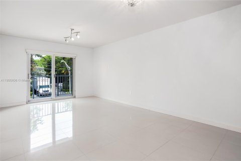 Condominio en alquiler en Miami Beach, Florida, 1 dormitorio, 65.59 m2 № 1951964 - foto 3