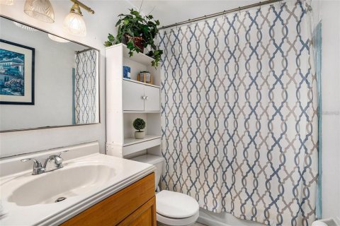 Casa en venta en Tampa, Florida, 3 dormitorios, 125.42 m2 № 1658686 - foto 8
