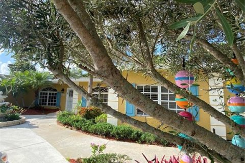 Villa ou maison à vendre à Venice, Floride: 4 chambres, 220.18 m2 № 1680231 - photo 6