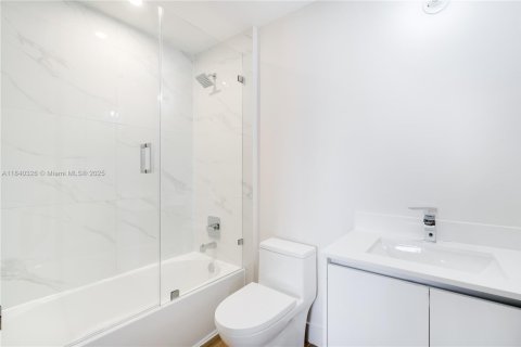 Copropriété à vendre à Miami, Floride: 3 chambres, 152.64 m2 № 1961401 - photo 26