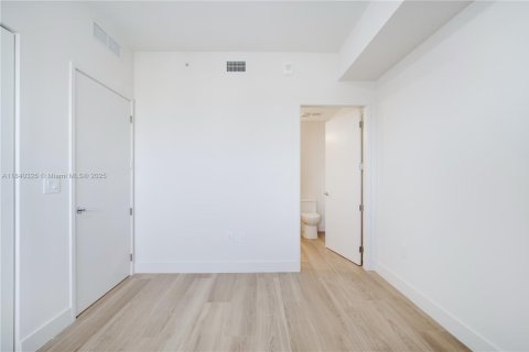 Copropriété à vendre à Miami, Floride: 3 chambres, 152.64 m2 № 1961401 - photo 20