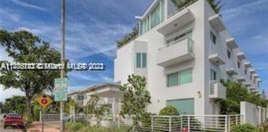 Touwnhouse à Miami Beach, Floride 2 chambres, 95.32 m2 № 802569