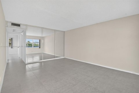 Copropriété à vendre à Deerfield Beach, Floride: 2 chambres, 76.18 m2 № 1846146 - photo 5