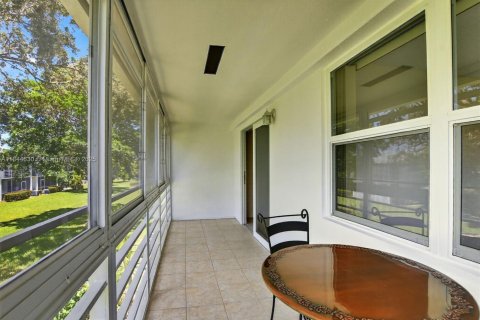 Copropriété à vendre à Deerfield Beach, Floride: 2 chambres, 76.18 m2 № 1846146 - photo 24