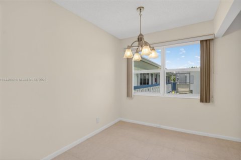 Copropriété à vendre à Deerfield Beach, Floride: 2 chambres, 76.18 m2 № 1846146 - photo 9