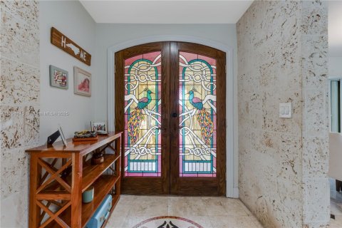 House in Miami, Florida 4 bedrooms, 276.94 sq.m. № 1699755 - photo 4
