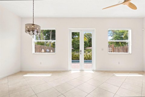 Townhouse in Fort Lauderdale, Florida 3 bedrooms, 155.98 sq.m. № 2086372 - photo 12