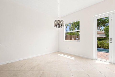 Townhouse in Fort Lauderdale, Florida 3 bedrooms, 155.98 sq.m. № 2086372 - photo 7