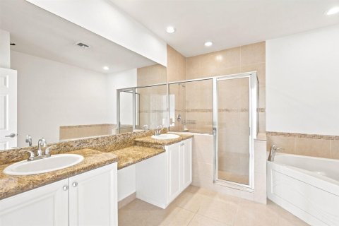 Townhouse in Fort Lauderdale, Florida 3 bedrooms, 155.98 sq.m. № 2086372 - photo 20