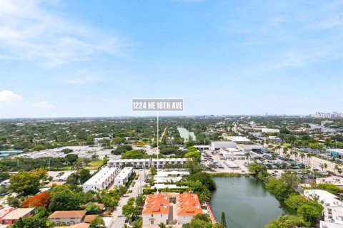 Townhouse in Fort Lauderdale, Florida 3 bedrooms, 155.98 sq.m. № 2086372 - photo 30