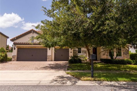 Casa en Orlando, Florida 7 dormitorios, 490.52 m2 № 2287445