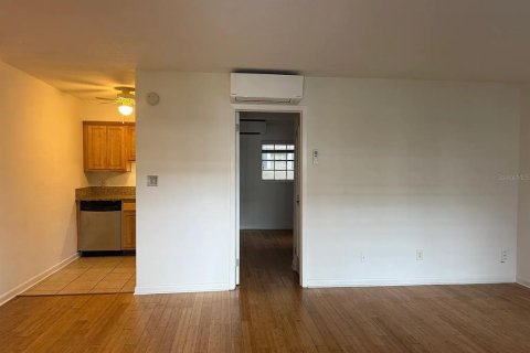 Copropriété à louer à Tampa, Floride: 1 chambre, 50.17 m2 № 2404711 - photo 8
